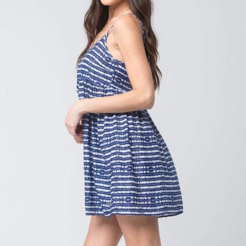 BNWT Roxy sundress “Retro Gold” size medium.